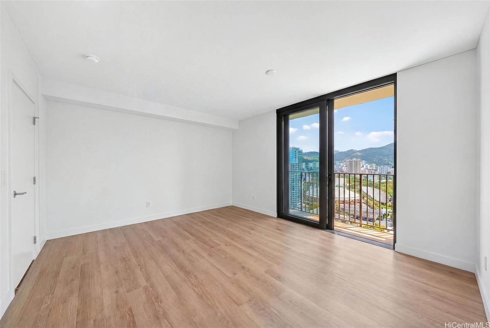 Aalii condo # 2616, Honolulu, Hawaii - photo 2 of 16