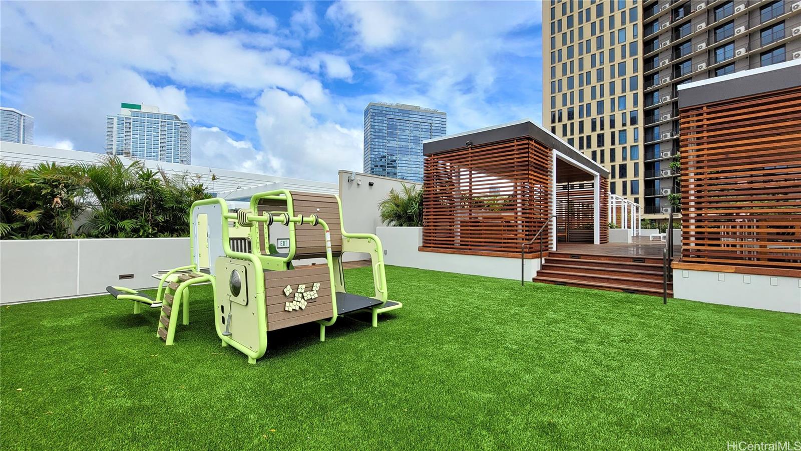 987 Queen Street Honolulu - Rental - photo 5 of 20