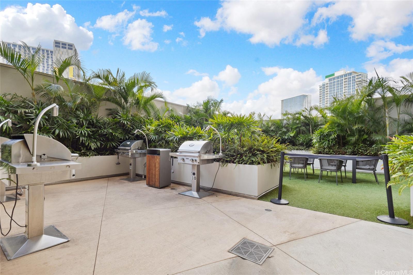 Aalii condo # 2806, Honolulu, Hawaii - photo 12 of 17