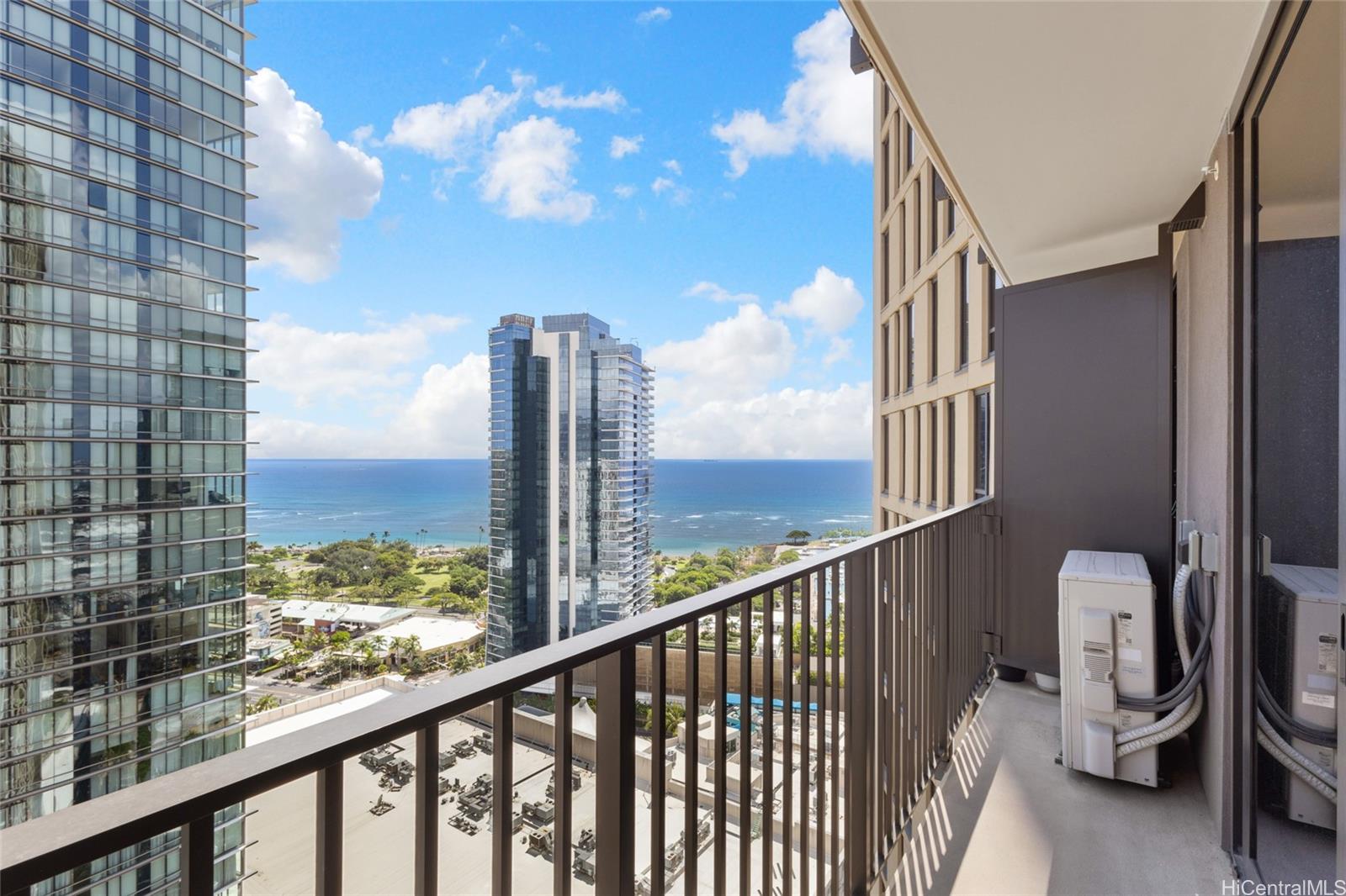 Aalii condo # 2806, Honolulu, Hawaii - photo 4 of 17