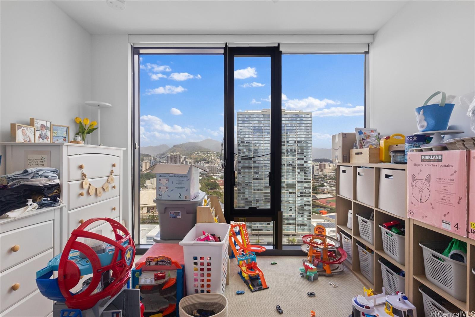 Aalii condo # 2814, Honolulu, Hawaii - photo 4 of 11