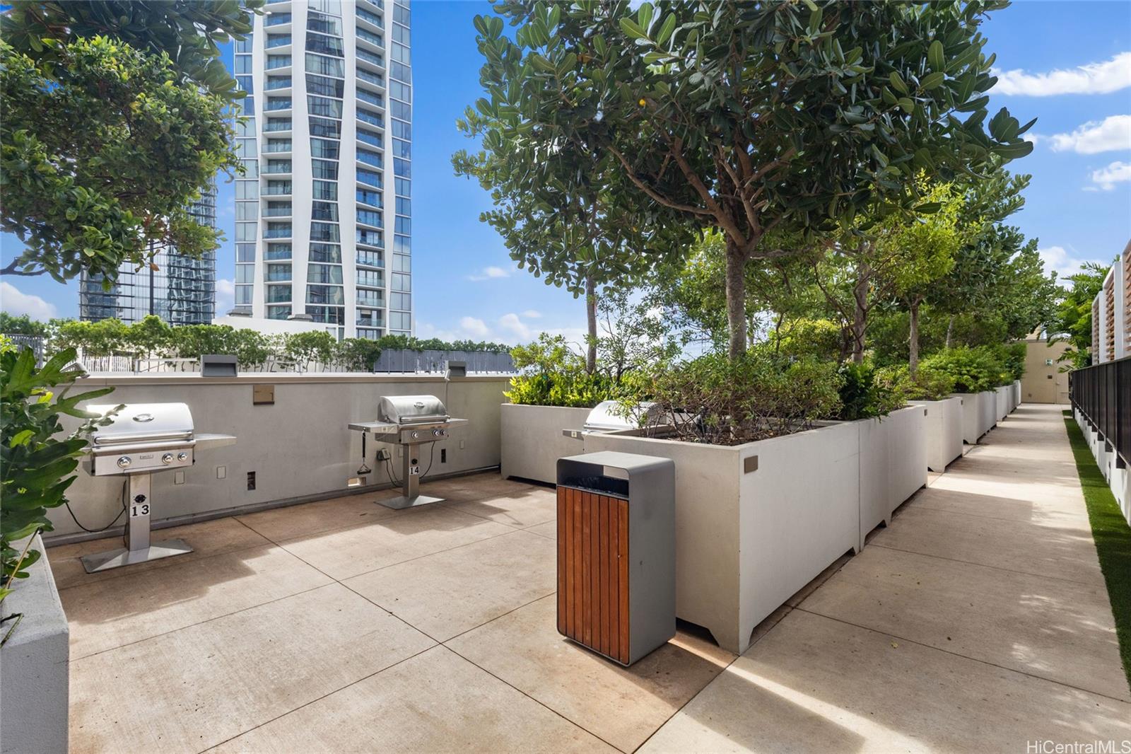 Aalii condo # 2814, Honolulu, Hawaii - photo 5 of 11