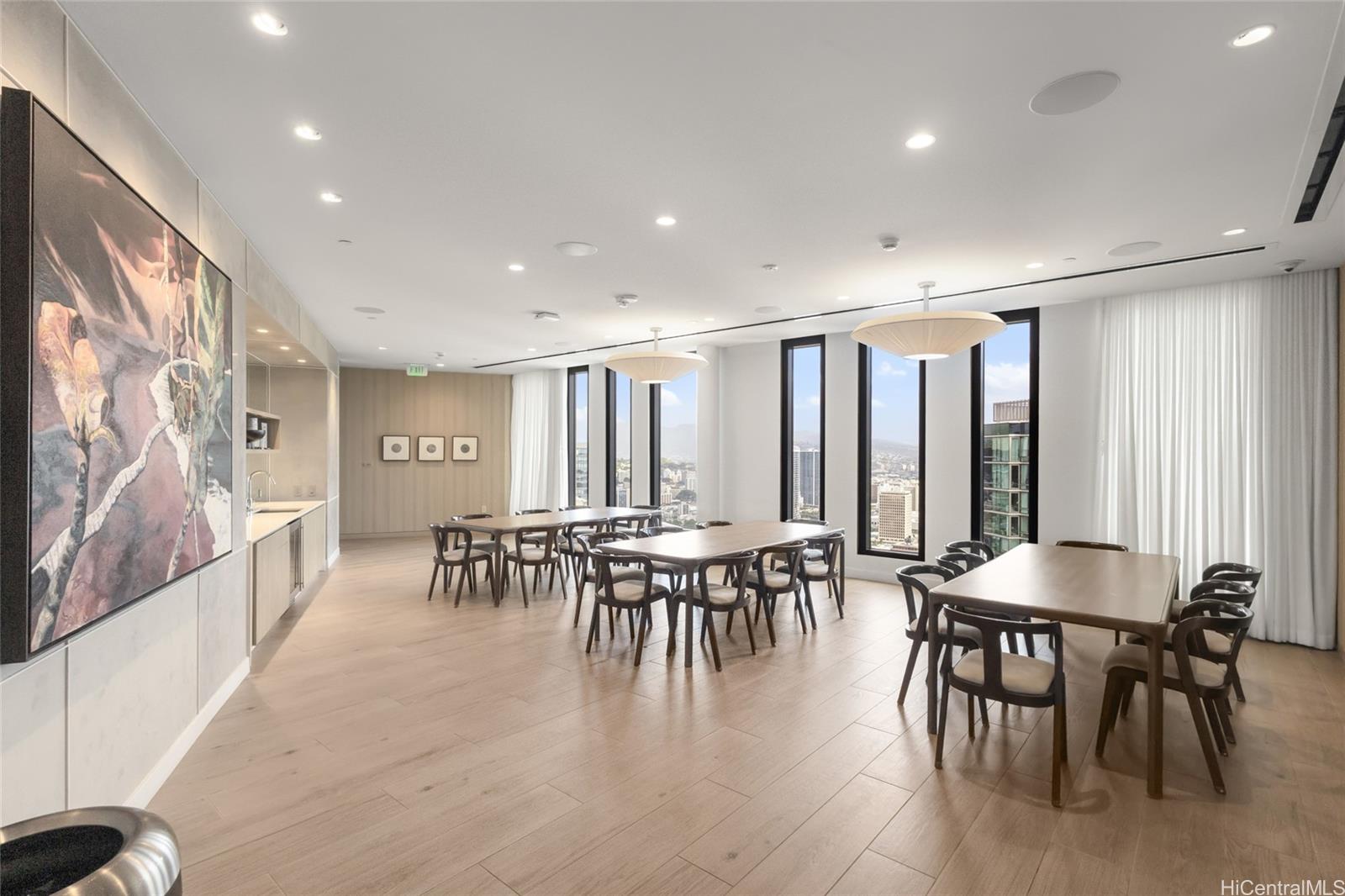 Aalii condo # 2814, Honolulu, Hawaii - photo 7 of 11