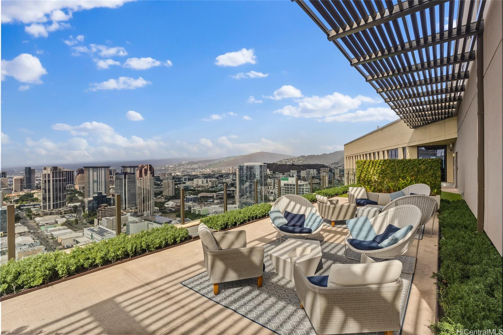 Aalii condo # 2814, Honolulu, Hawaii - photo 8 of 11