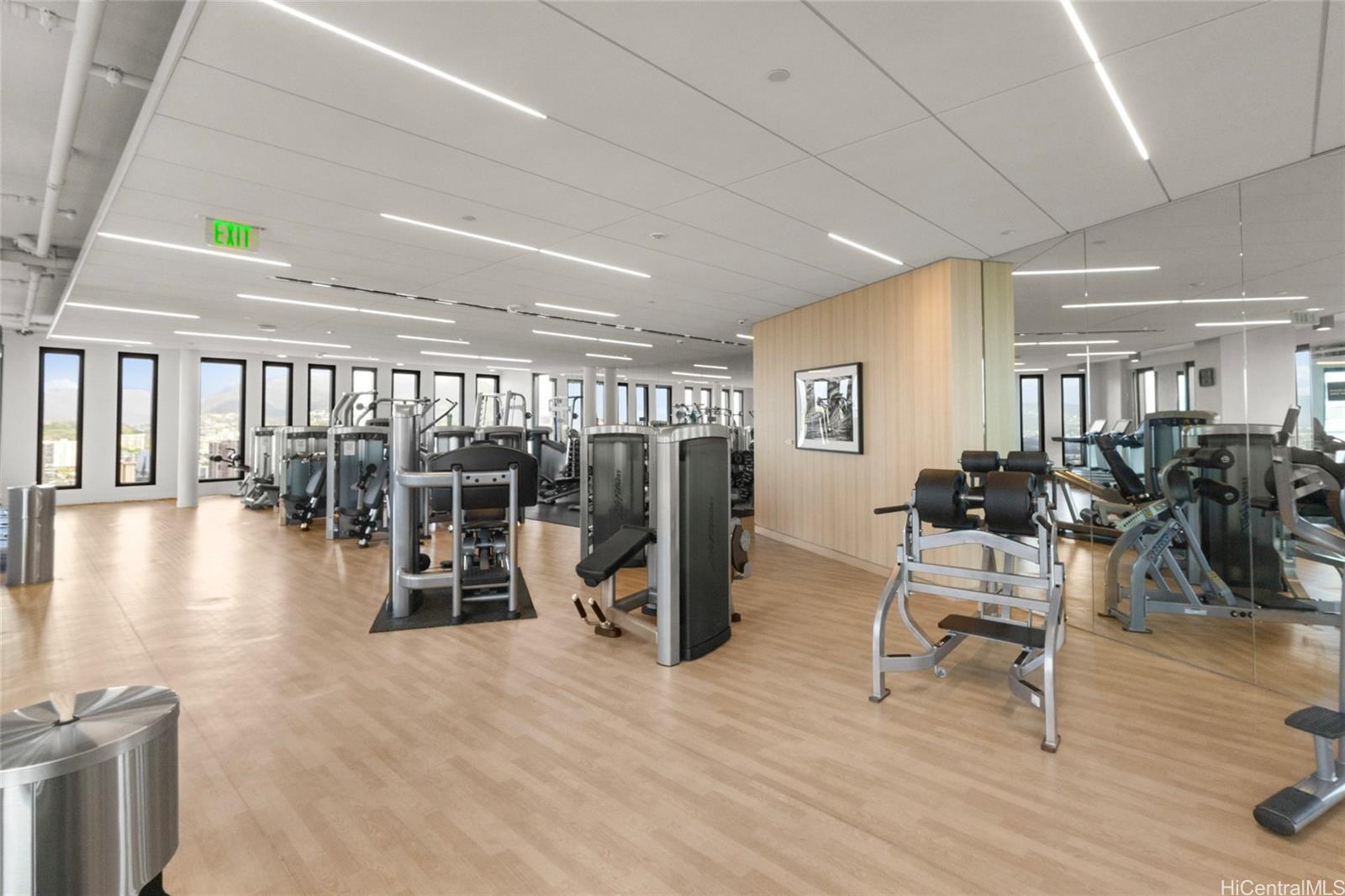 Aalii condo # 2814, Honolulu, Hawaii - photo 10 of 11