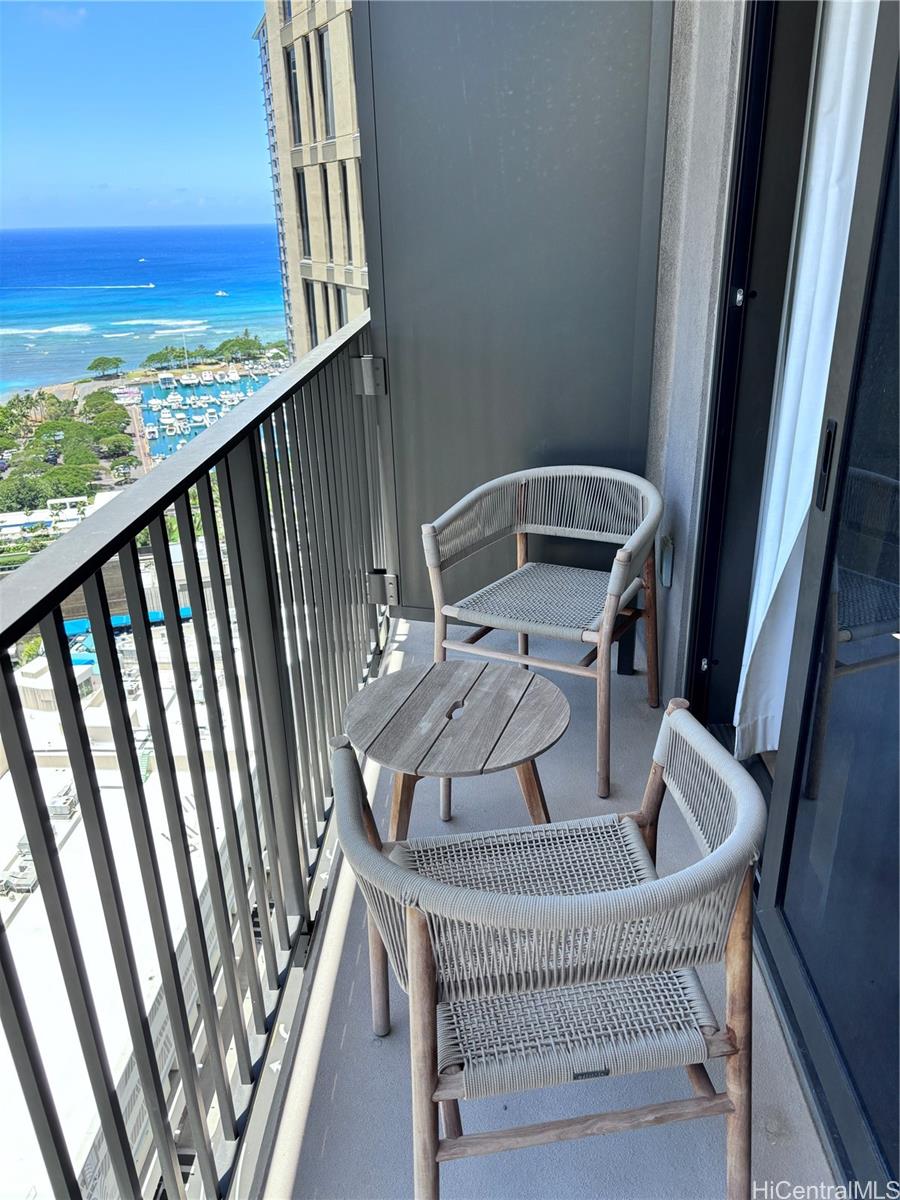 Aalii condo # 3010, Honolulu, Hawaii - photo 12 of 25