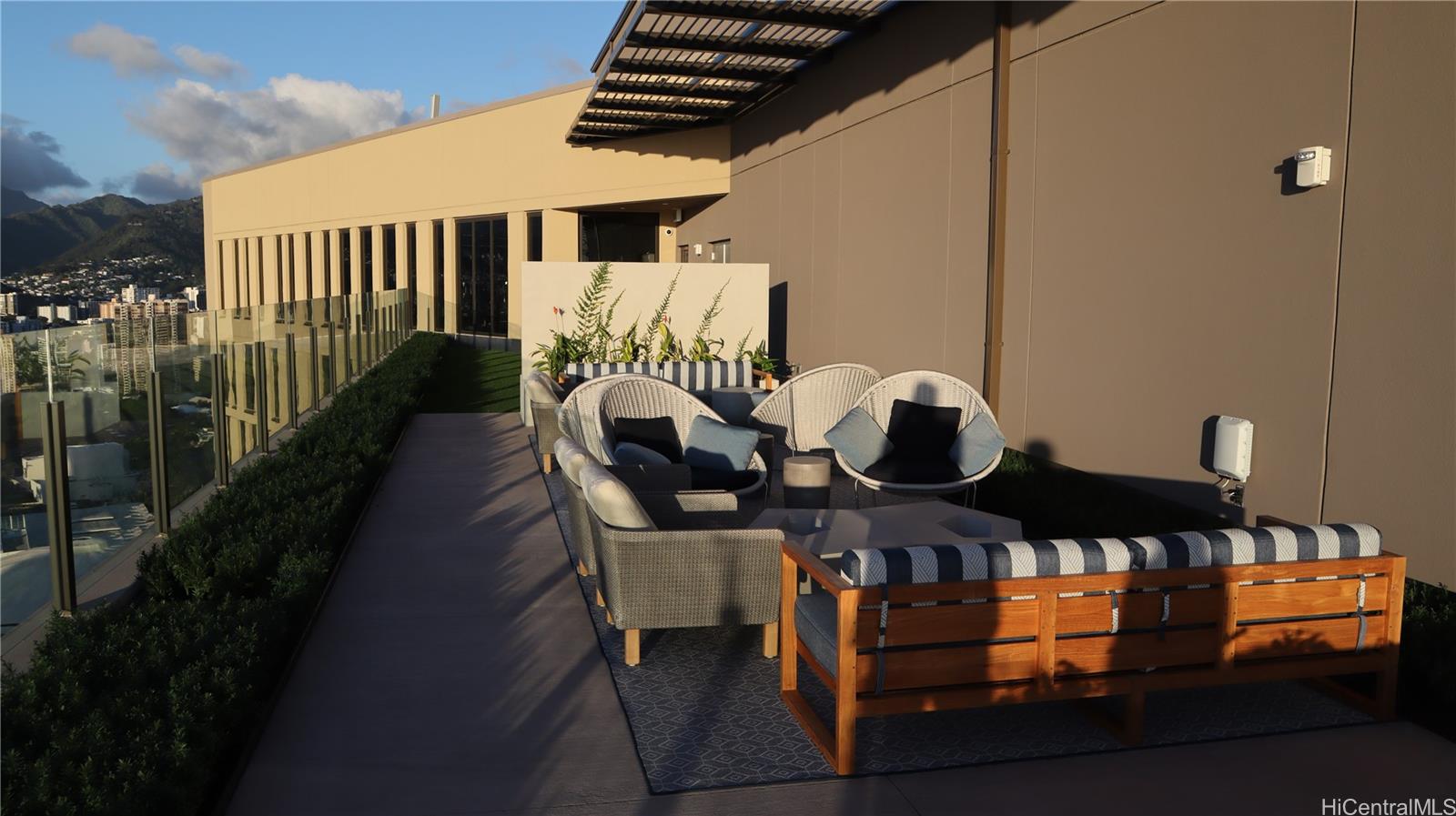 Aalii condo # 3010, Honolulu, Hawaii - photo 17 of 25