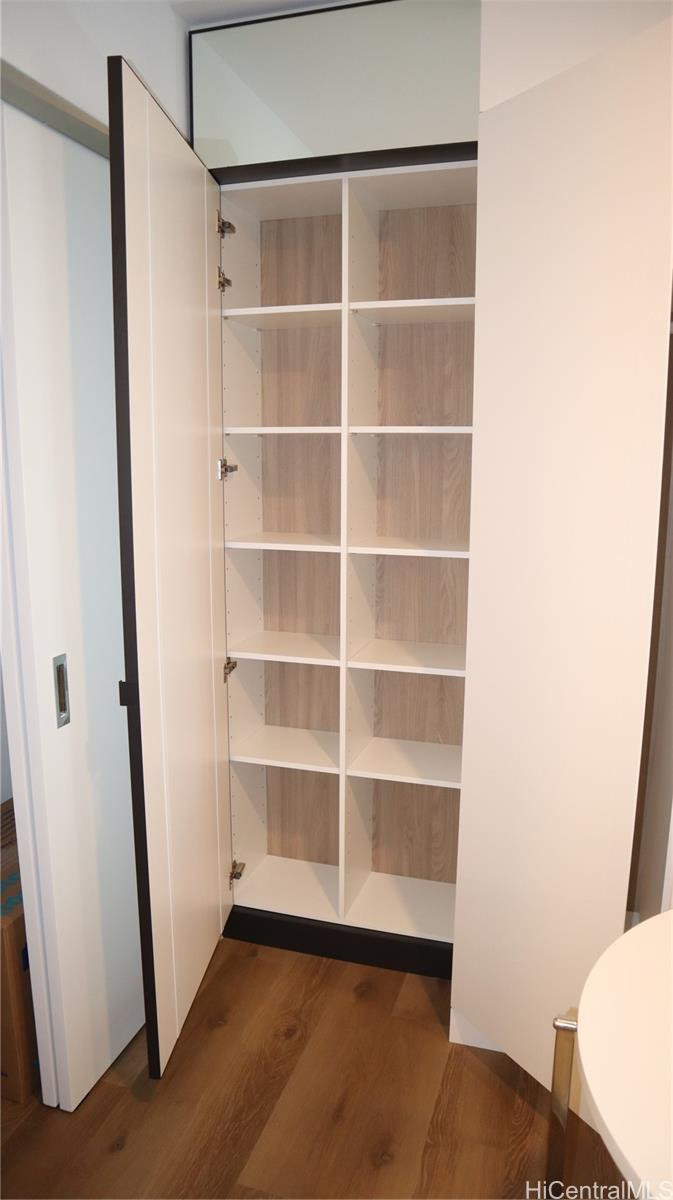 Aalii condo # 3010, Honolulu, Hawaii - photo 7 of 25