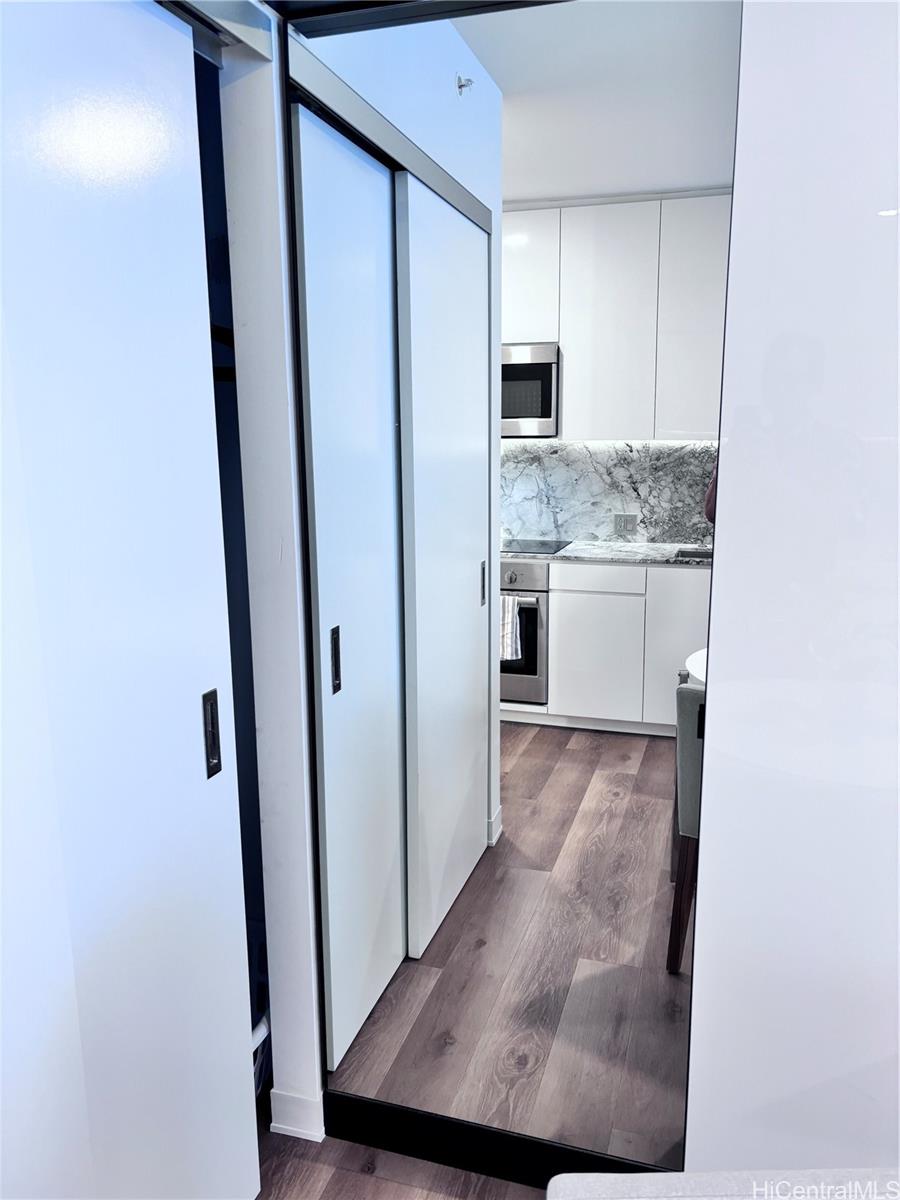 Aalii condo # 3010, Honolulu, Hawaii - photo 7 of 25