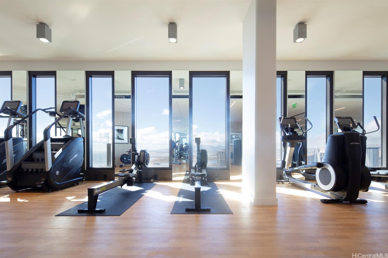 Aalii condo # 3410, Honolulu, Hawaii - photo 21 of 25