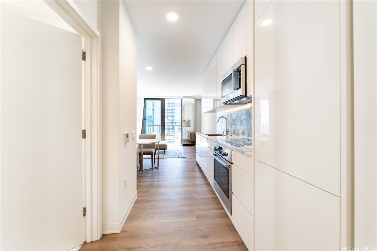 Aalii condo # 3410, Honolulu, Hawaii - photo 7 of 25