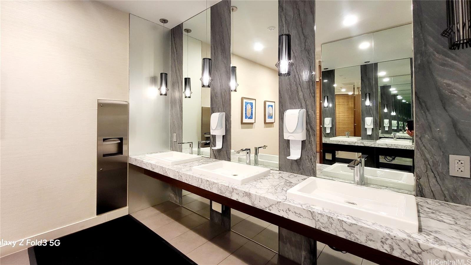 Aalii condo # 3412, Honolulu, Hawaii - photo 22 of 25