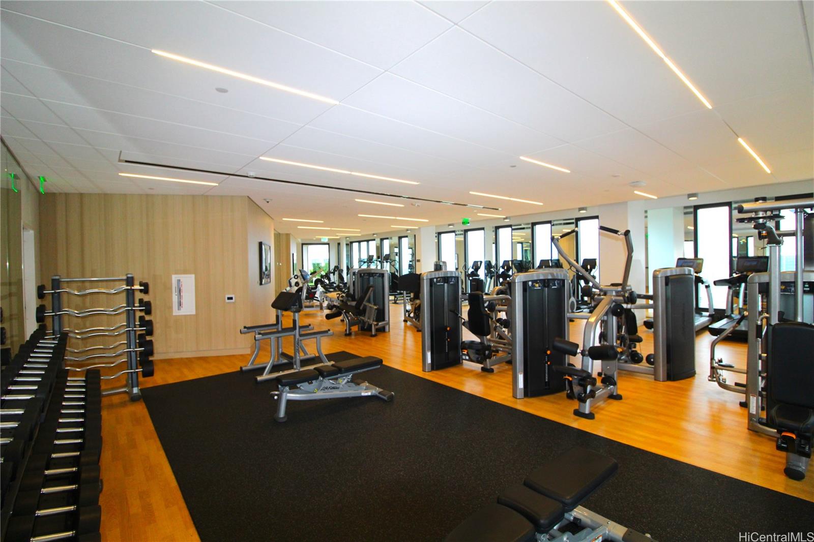 Aalii condo # 3516, Honolulu, Hawaii - photo 13 of 17