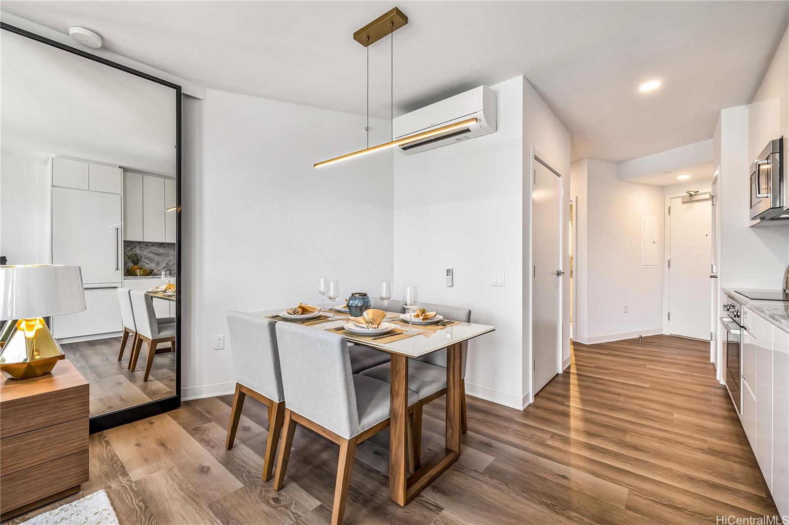 Aalii condo # 3517, Honolulu, Hawaii - photo 10 of 25