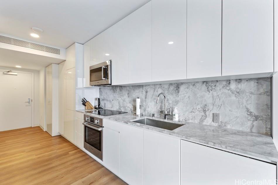 987 Queen St Honolulu - Rental - photo 11 of 25