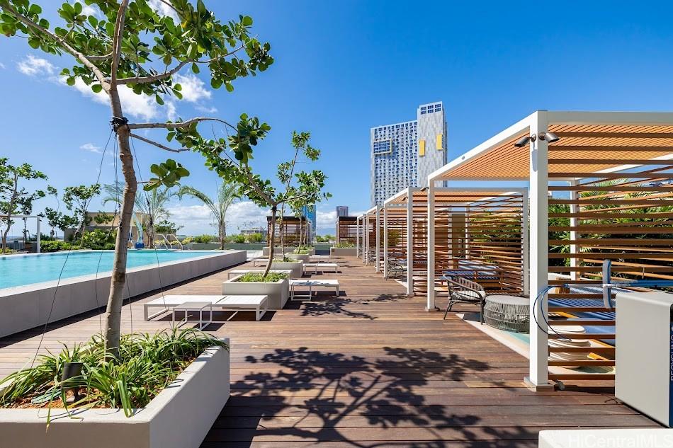 987 Queen St Honolulu - Rental - photo 17 of 25