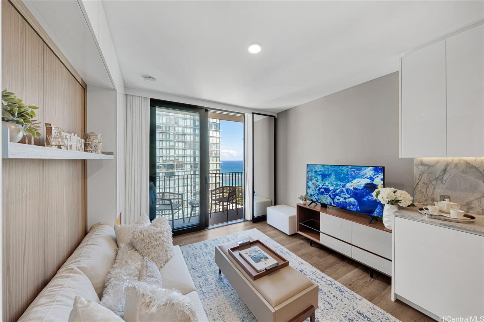 987 Queen St Honolulu - Rental - photo 13 of 24