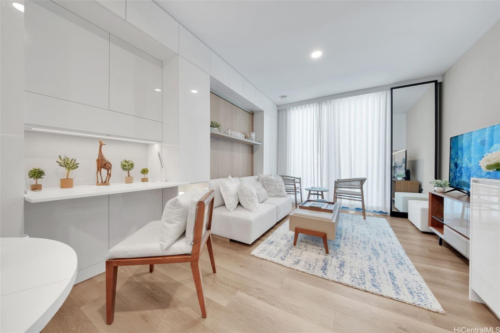 987 Queen St Honolulu - Rental - photo 19 of 24