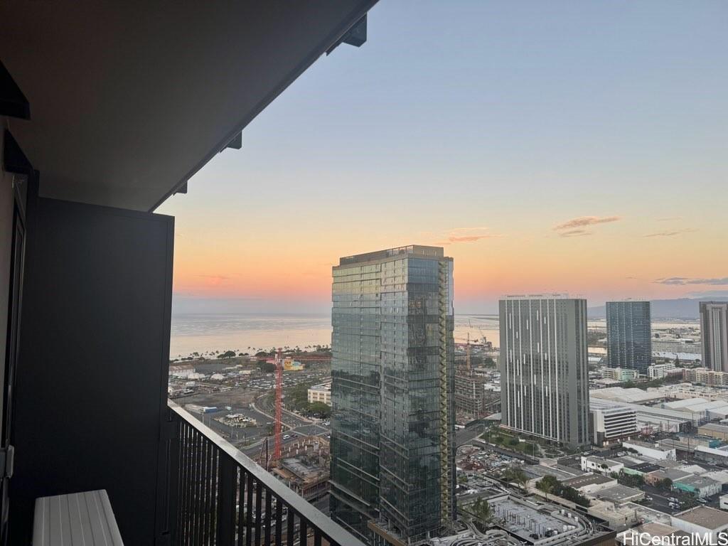 987 Queen Street Honolulu - Rental - photo 13 of 20