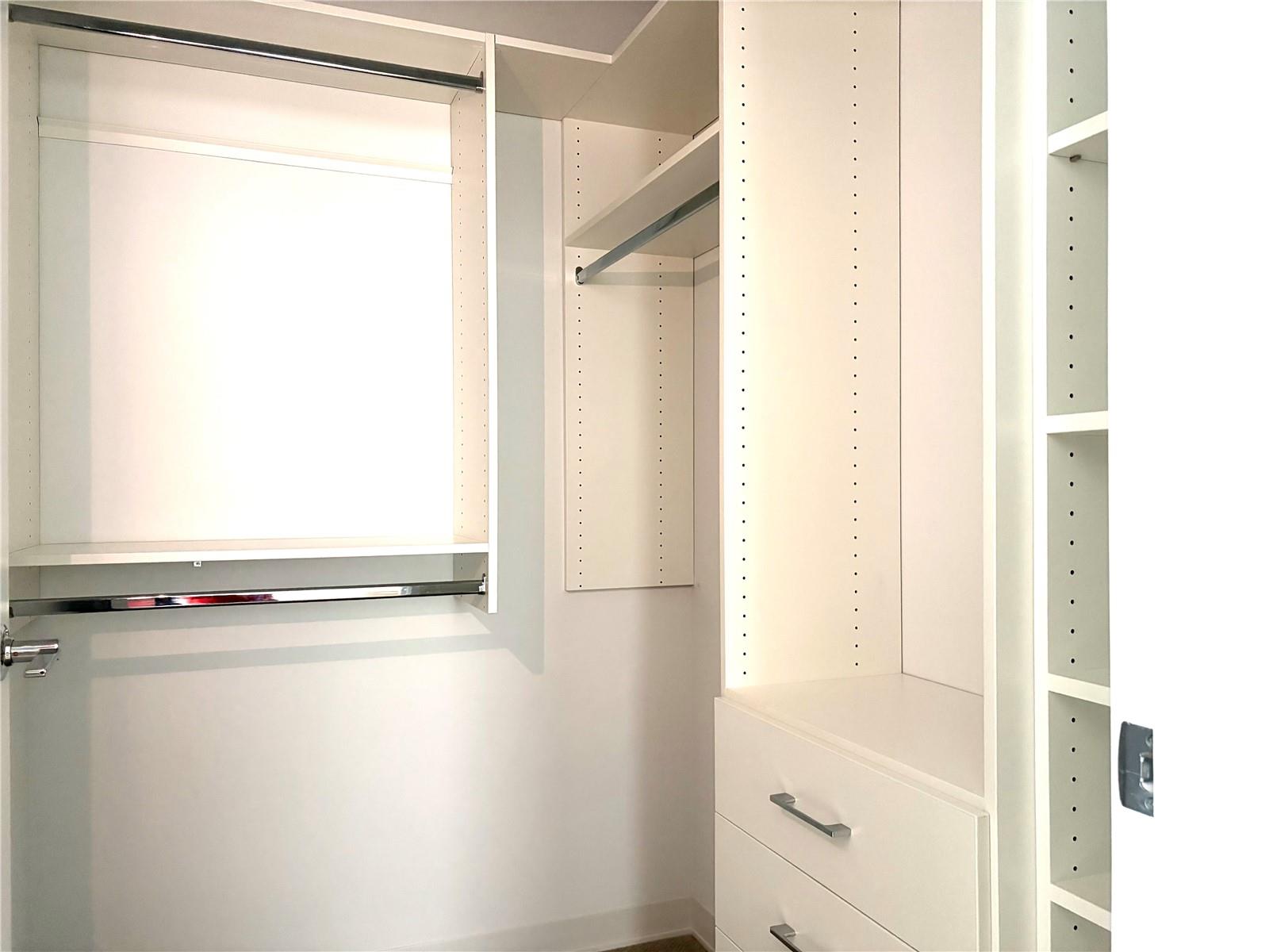 Aalii condo # 3702, Honolulu, Hawaii - photo 6 of 19