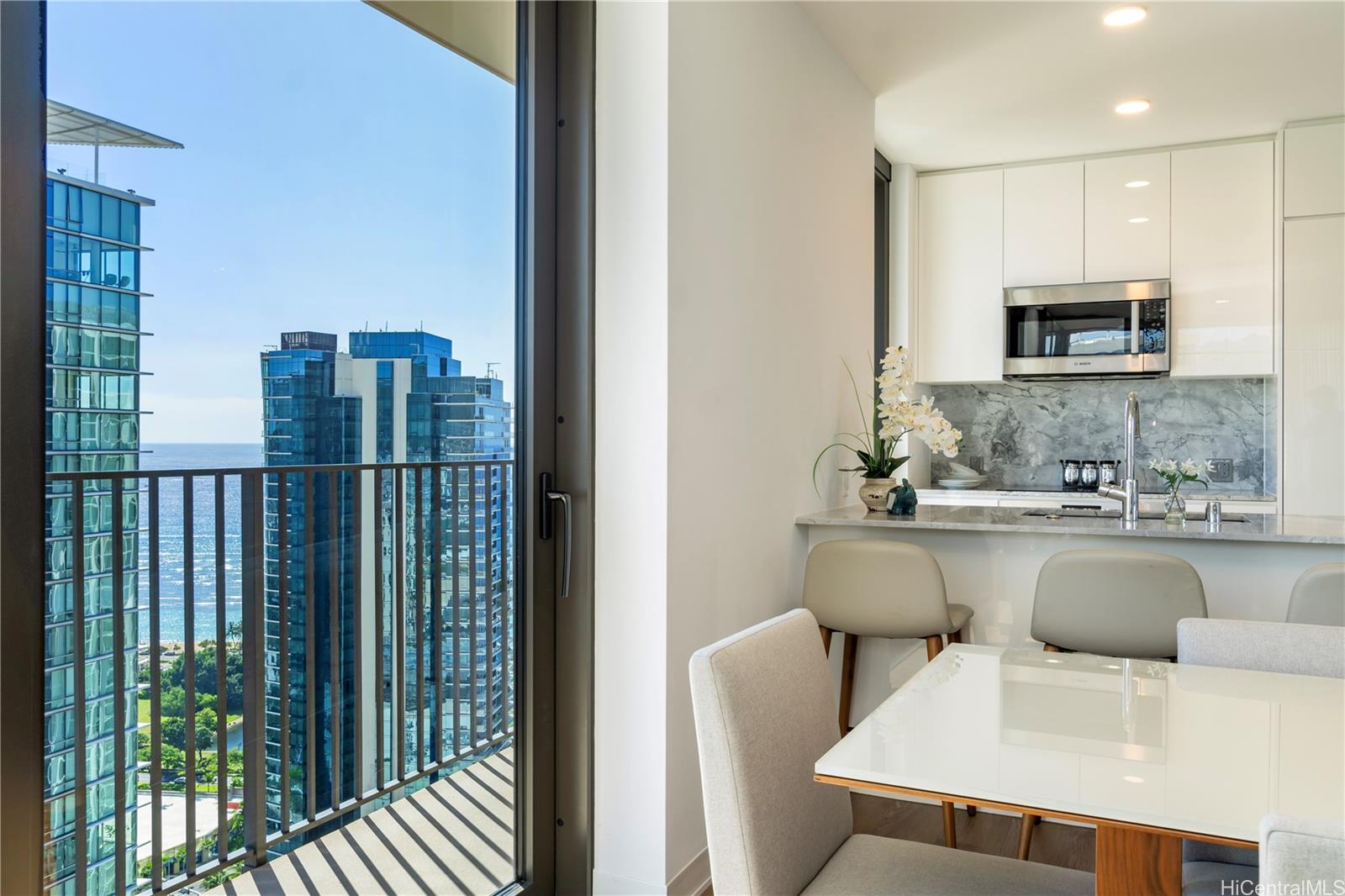 Aalii condo # 3714, Honolulu, Hawaii - photo 2 of 24