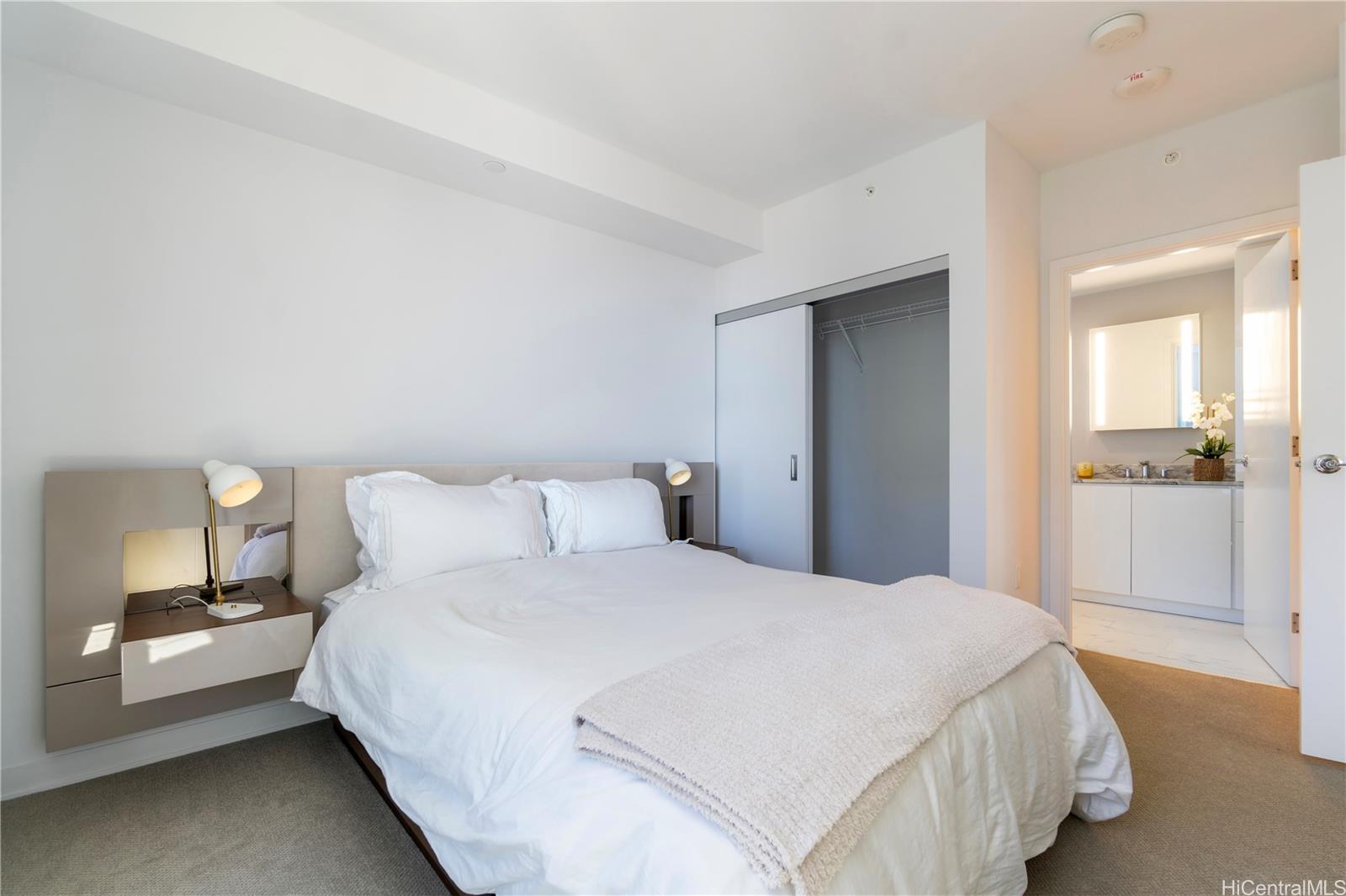 Aalii condo # 3714, Honolulu, Hawaii - photo 15 of 24