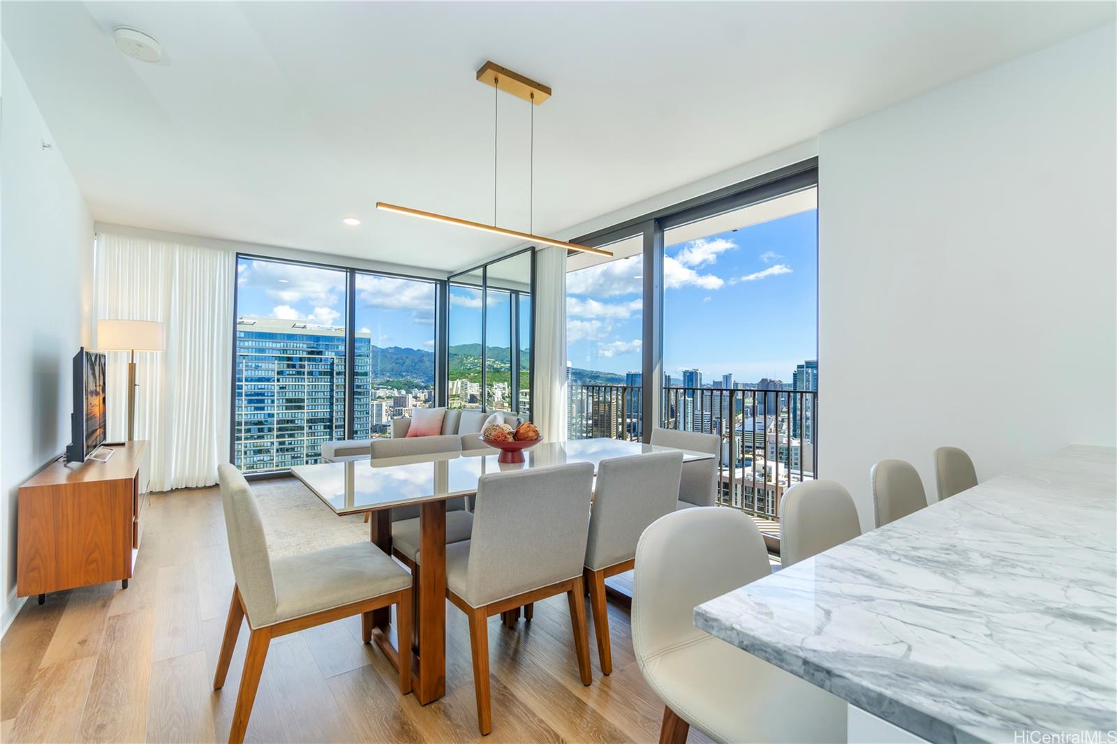 Aalii condo # 3714, Honolulu, Hawaii - photo 5 of 24