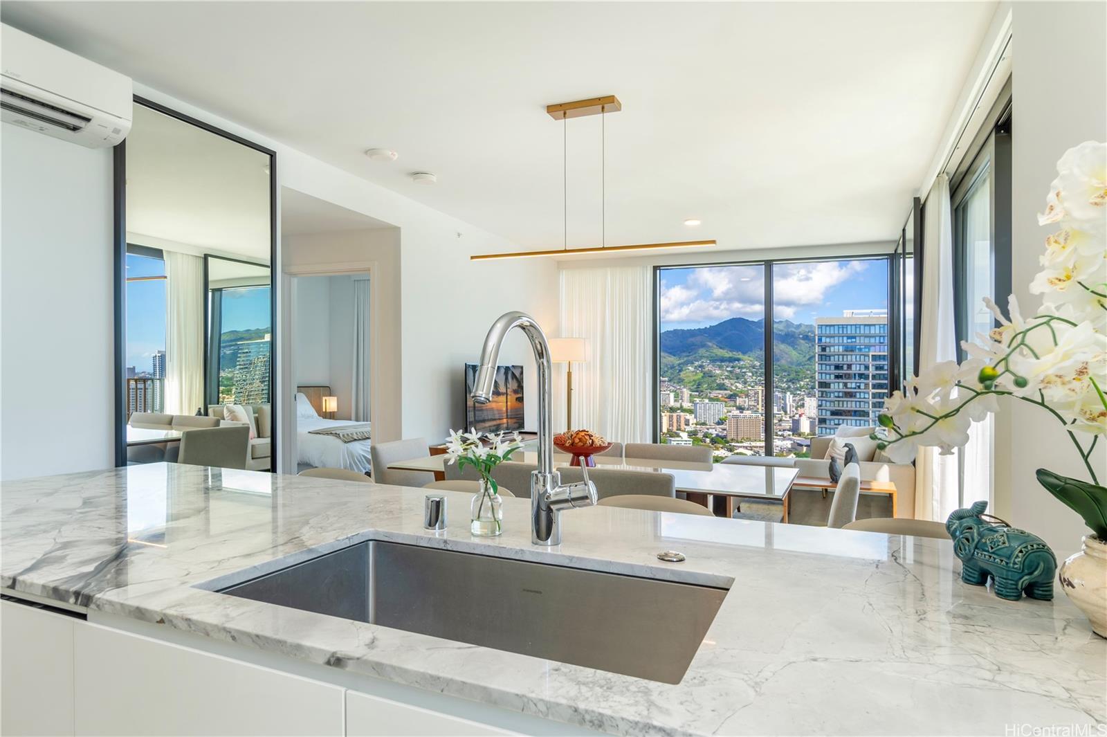 Aalii condo # 3714, Honolulu, Hawaii - photo 7 of 24