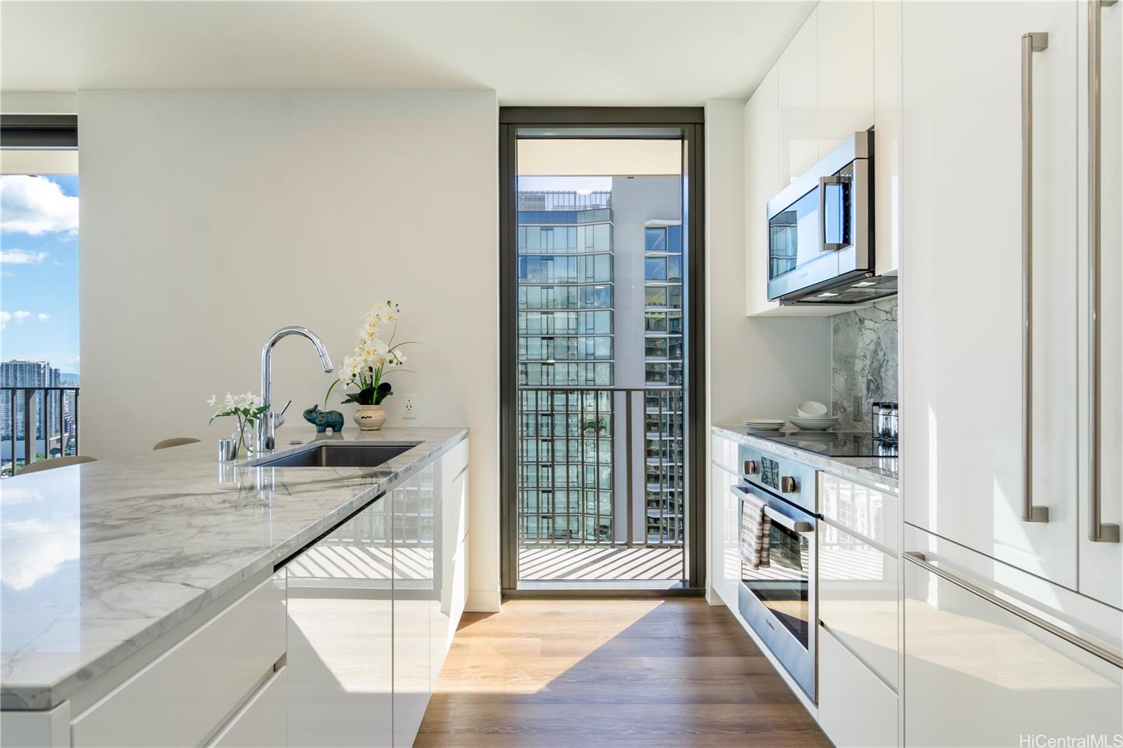 Aalii condo # 3714, Honolulu, Hawaii - photo 8 of 24