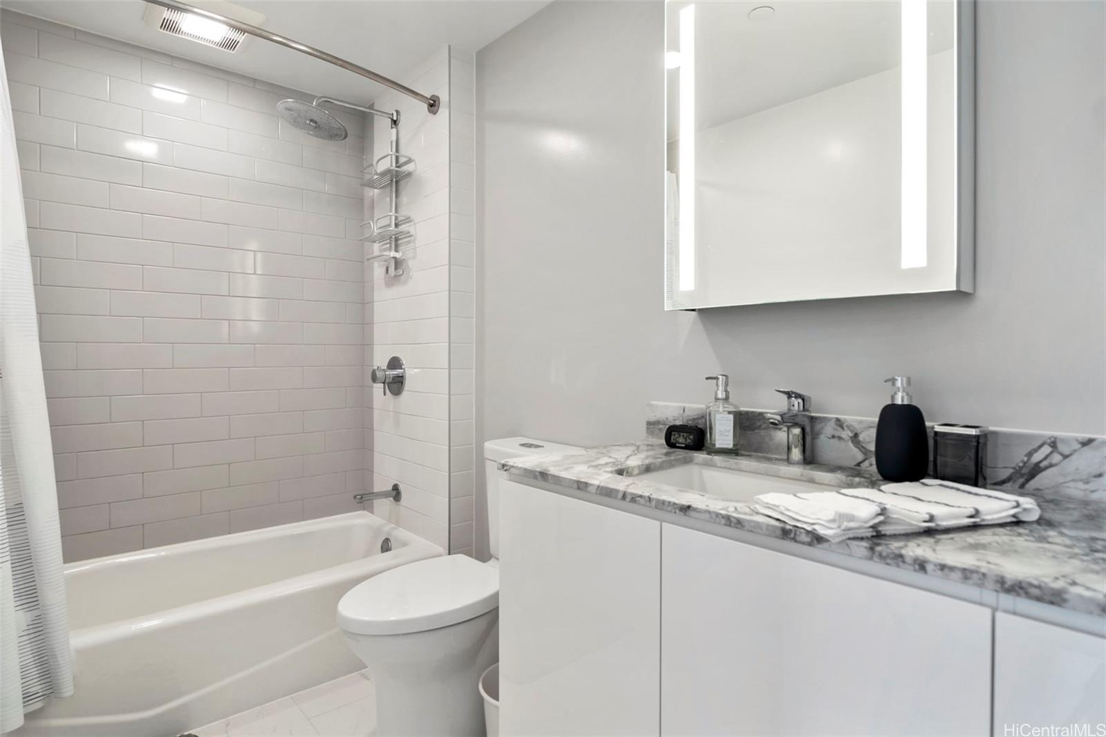 AALII condo # 3817, Honolulu, Hawaii - photo 16 of 25