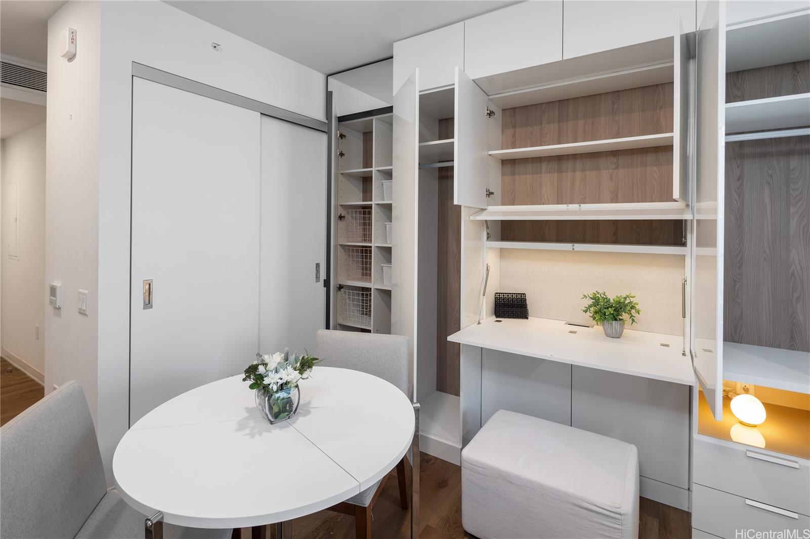 Aalii condo # 3908, Honolulu, Hawaii - photo 11 of 25