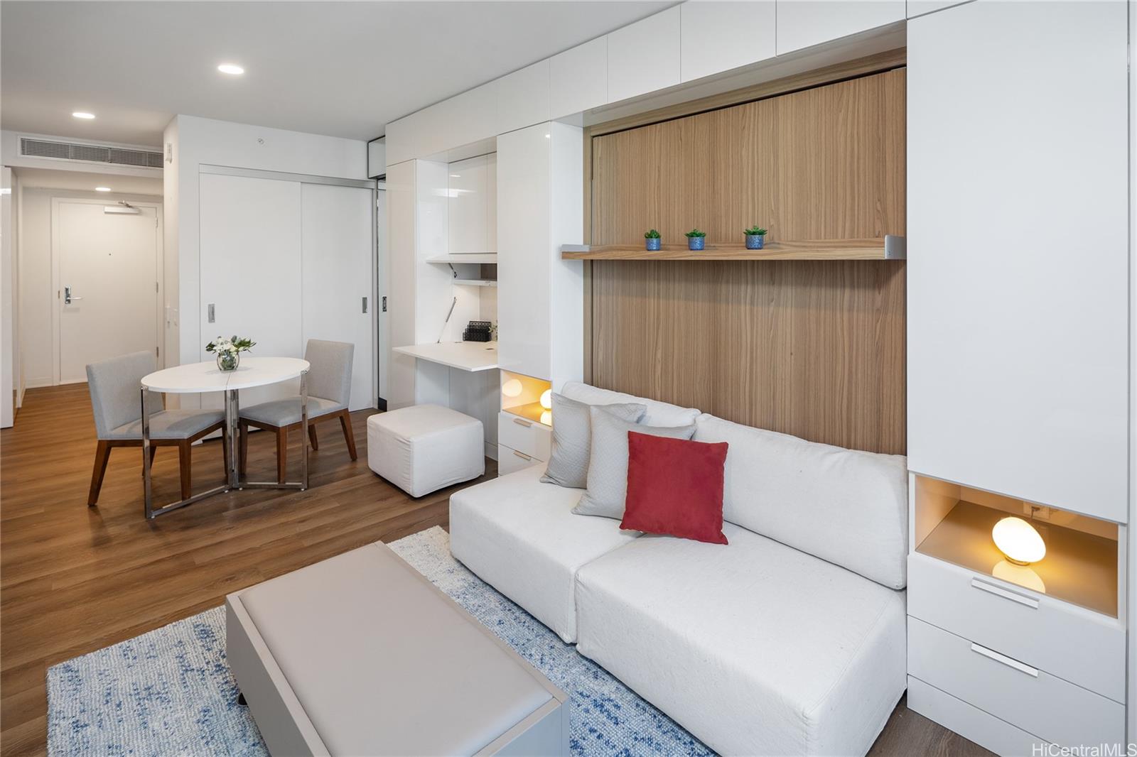 Aalii condo # 3908, Honolulu, Hawaii - photo 6 of 25