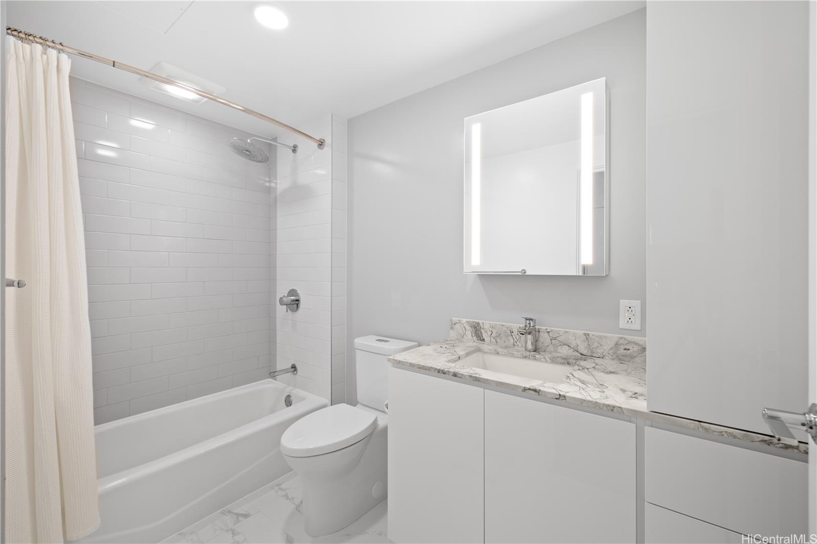 987 Queen St Honolulu - Rental - photo 16 of 25