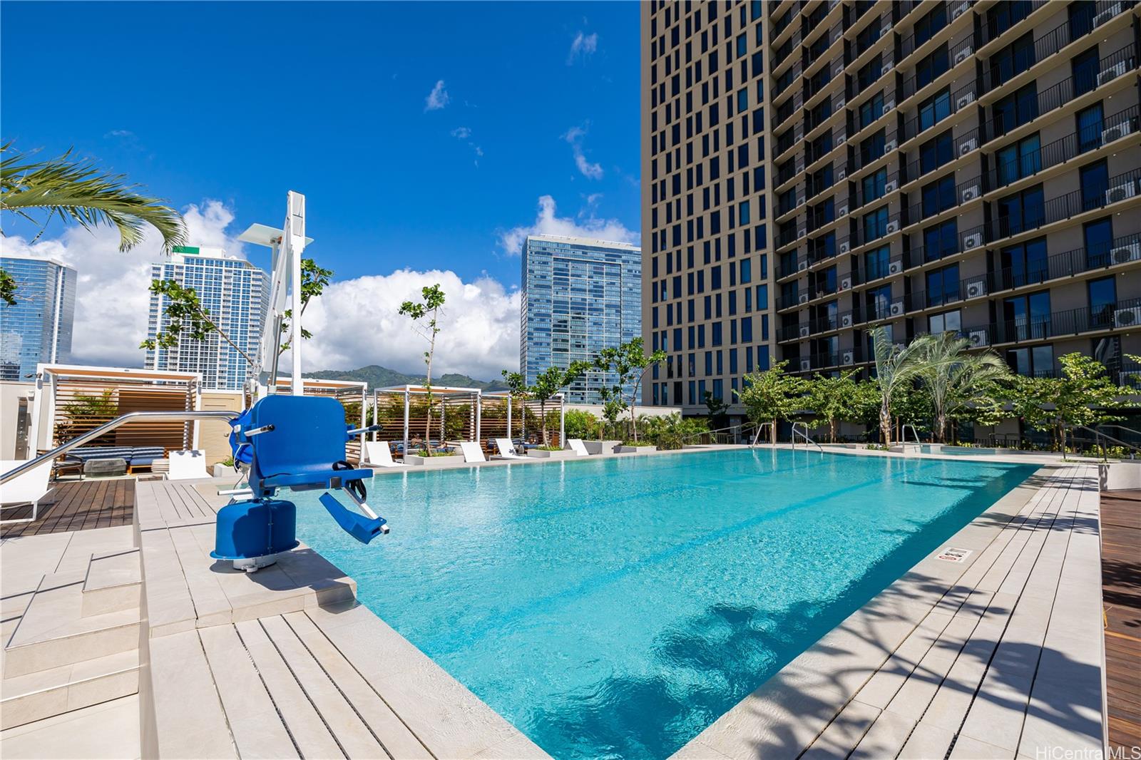 987 Queen Street Honolulu - Rental - photo 17 of 24