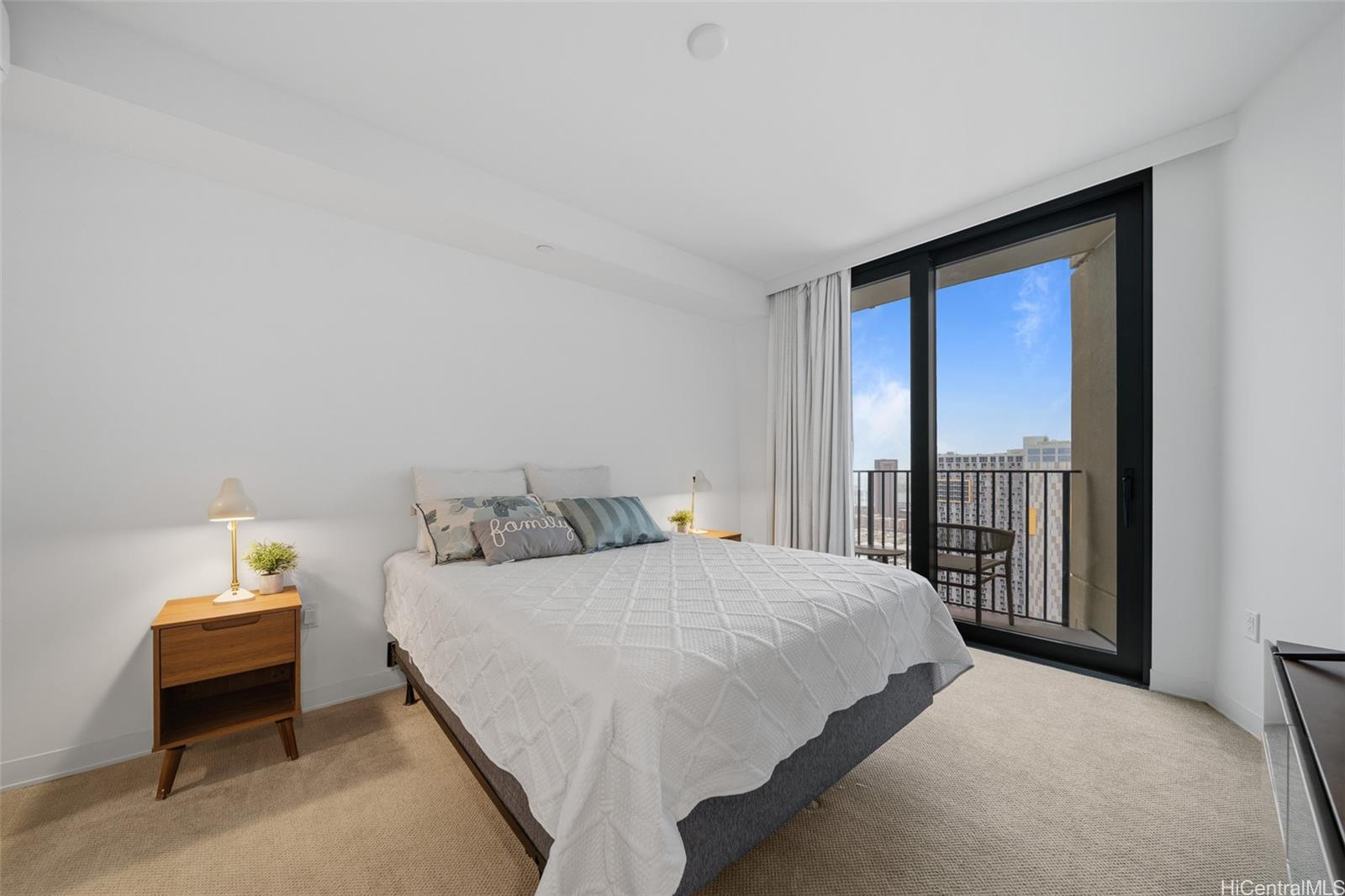 Aalii condo # 4013, Honolulu, Hawaii - photo 11 of 23