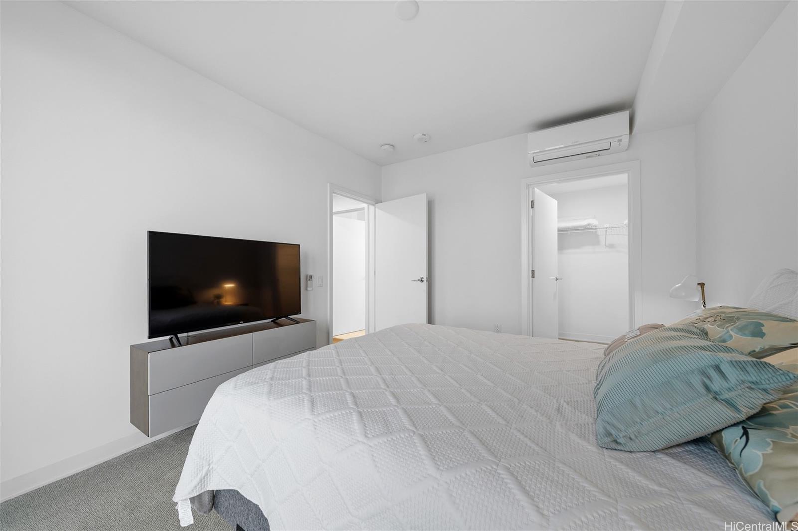 Aalii condo # 4013, Honolulu, Hawaii - photo 12 of 23