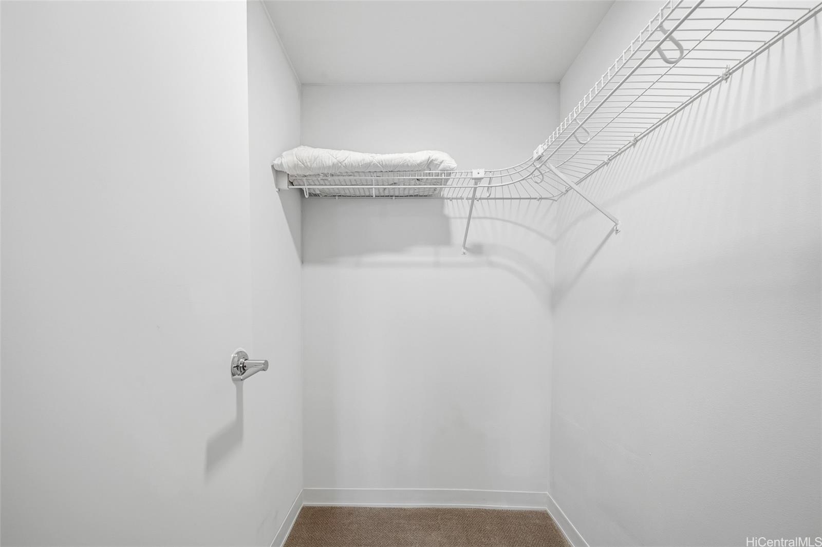 Aalii condo # 4013, Honolulu, Hawaii - photo 13 of 23