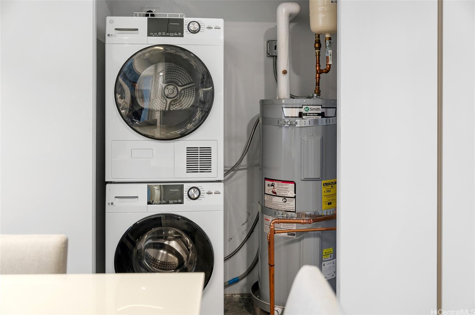 Aalii condo # 4013, Honolulu, Hawaii - photo 17 of 23