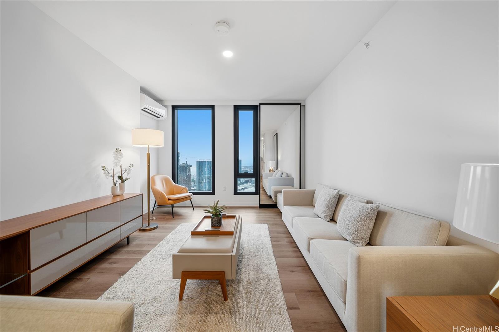 Aalii condo # 4013, Honolulu, Hawaii - photo 3 of 23