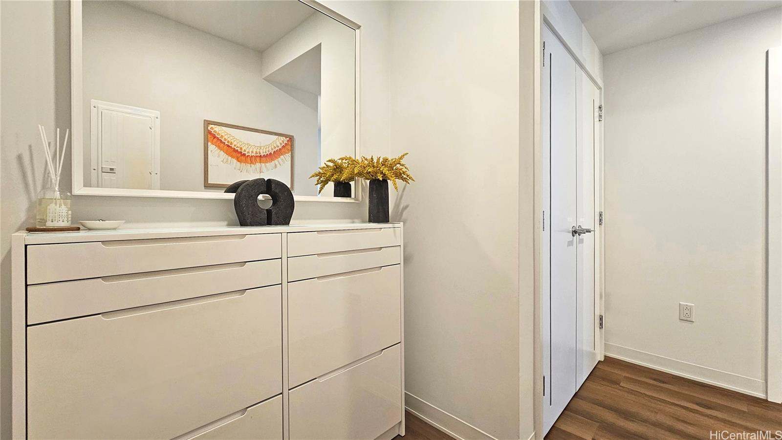 Aalii condo # 4015, Honolulu, Hawaii - photo 15 of 25