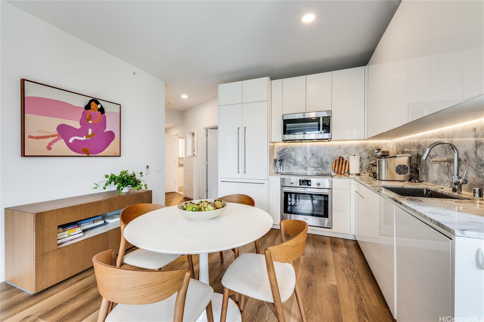 Aalii condo # 502, Honolulu, Hawaii - photo 2 of 25