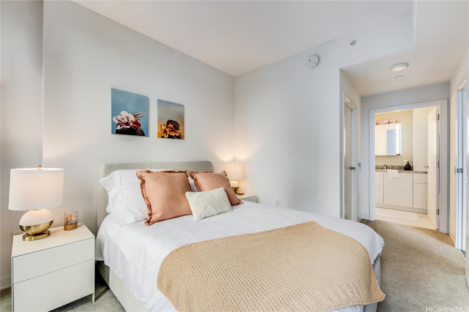 Aalii condo # 502, Honolulu, Hawaii - photo 13 of 25