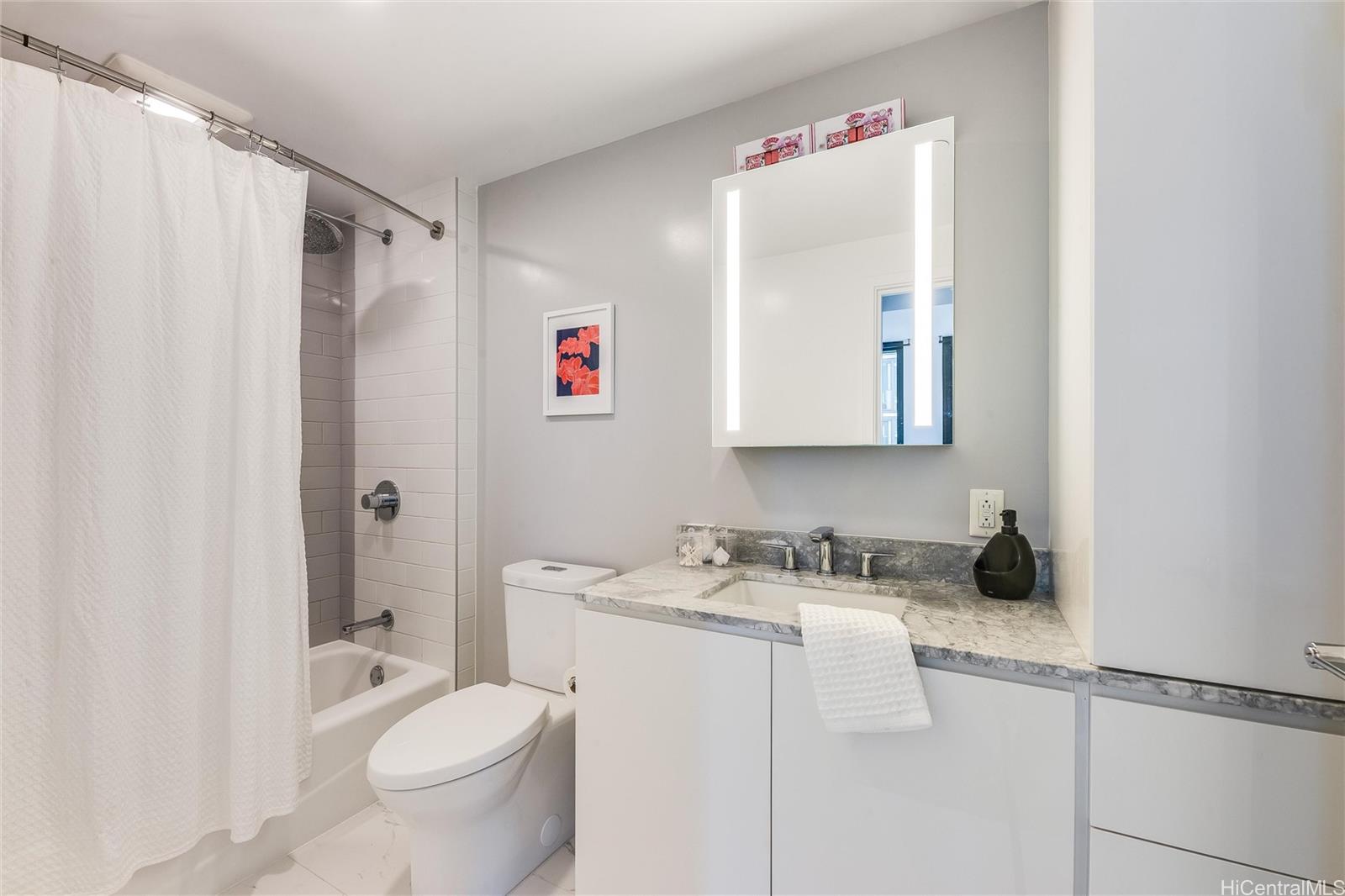 Aalii condo # 502, Honolulu, Hawaii - photo 14 of 25