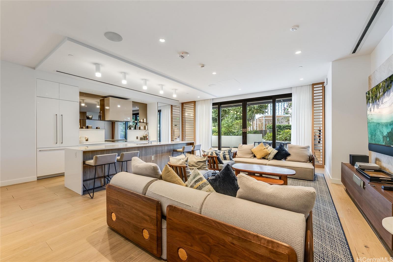 Aalii condo # 502, Honolulu, Hawaii - photo 20 of 25