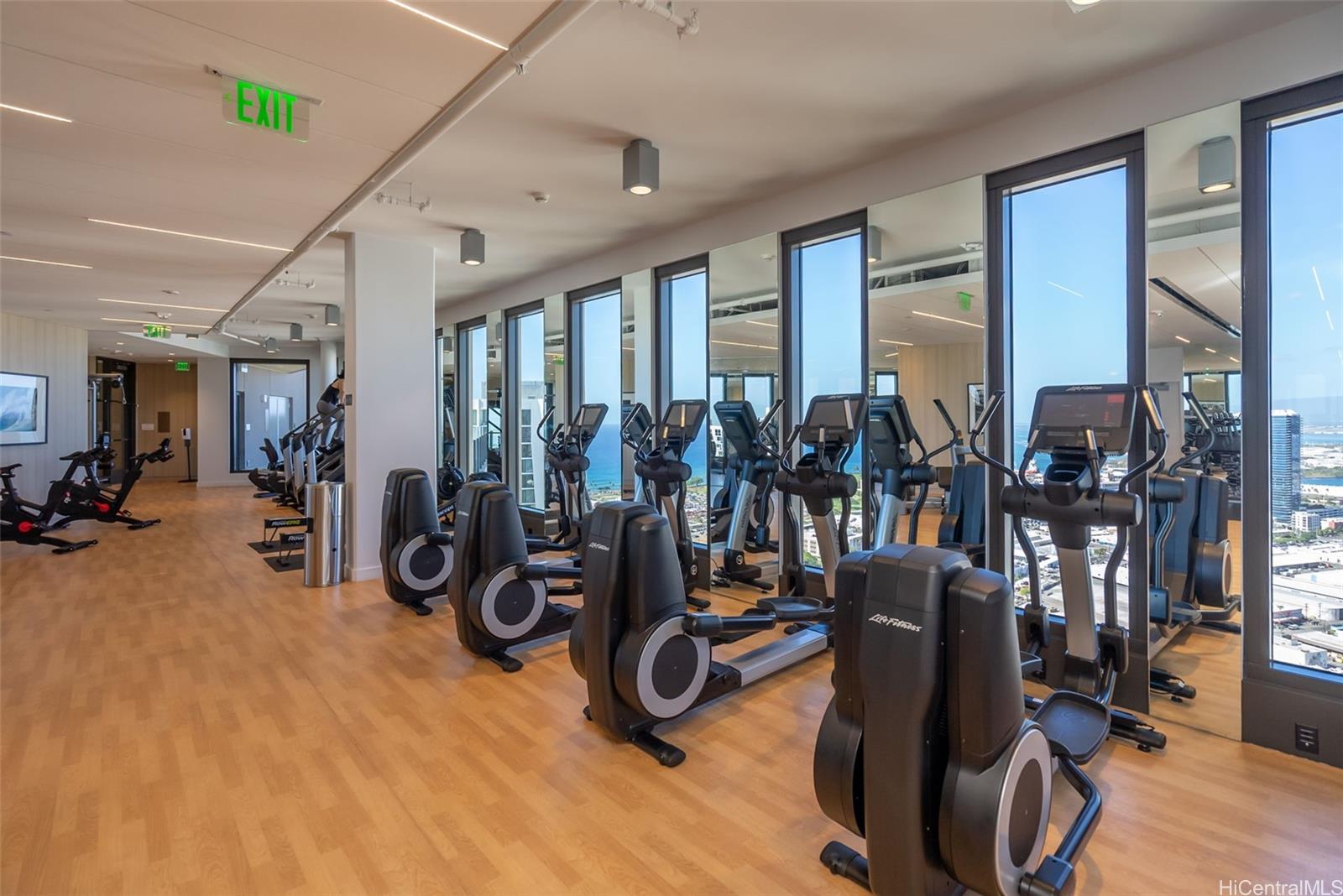 Aalii condo # 512, Honolulu, Hawaii - photo 20 of 25