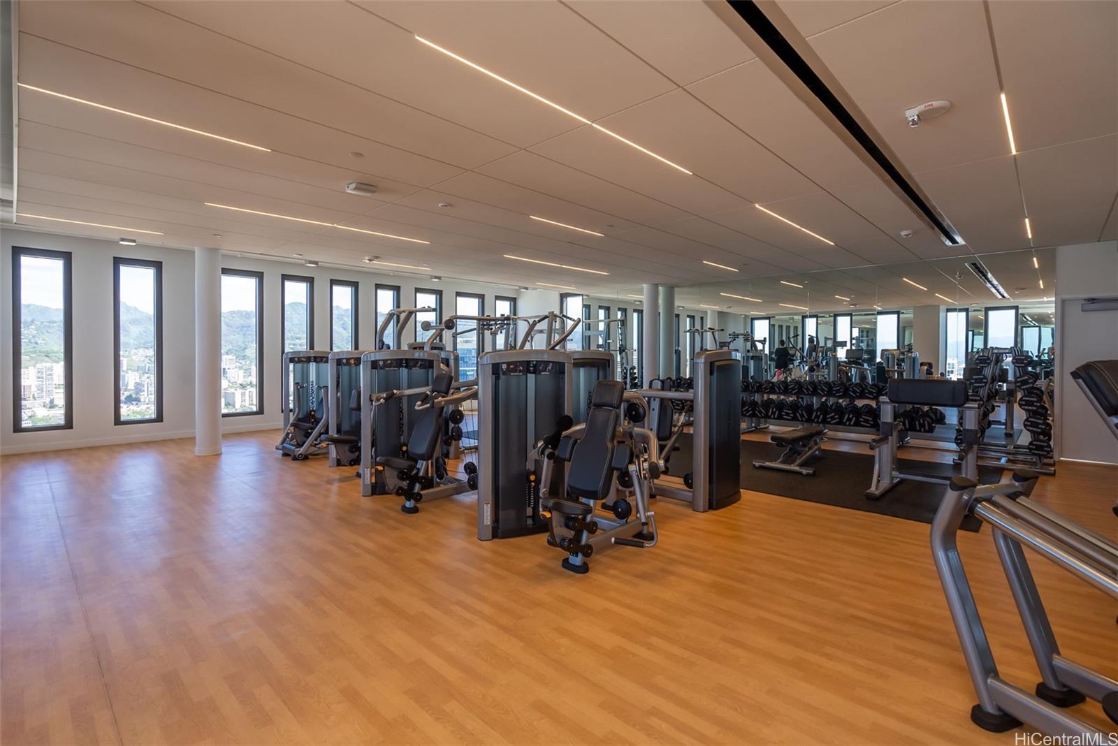 Aalii condo # 512, Honolulu, Hawaii - photo 22 of 25