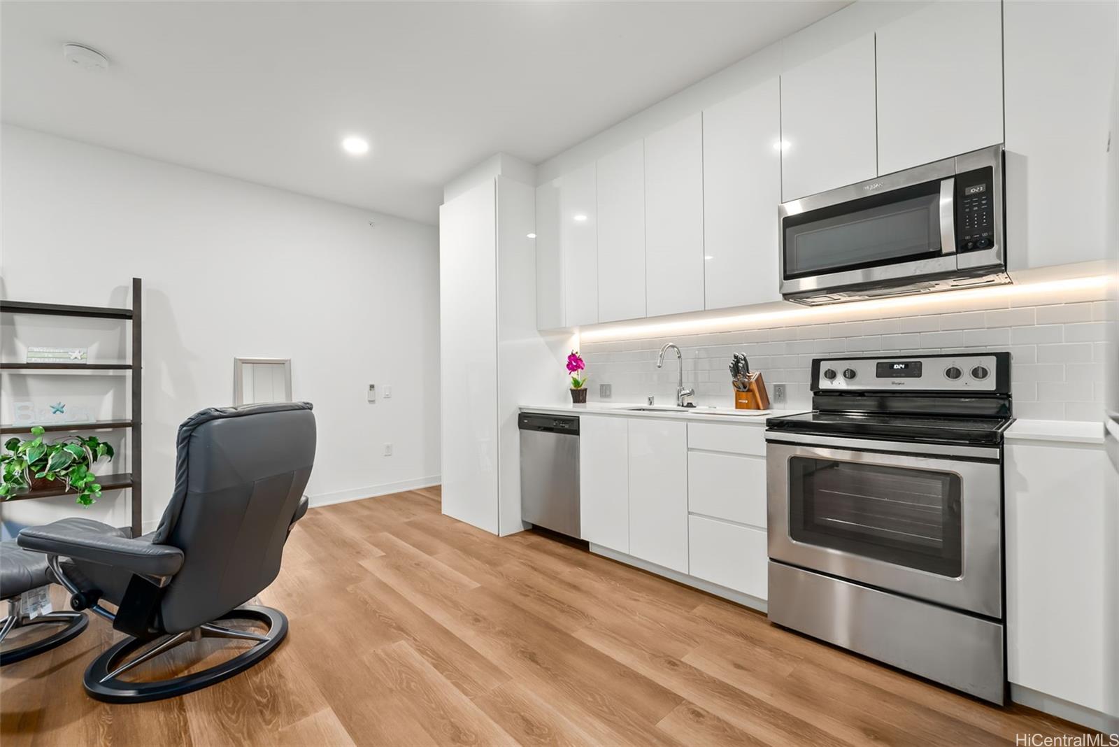 Aalii condo # 512, Honolulu, Hawaii - photo 5 of 25