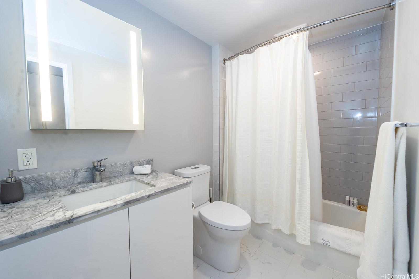 Aalii condo # 606, Honolulu, Hawaii - photo 12 of 13