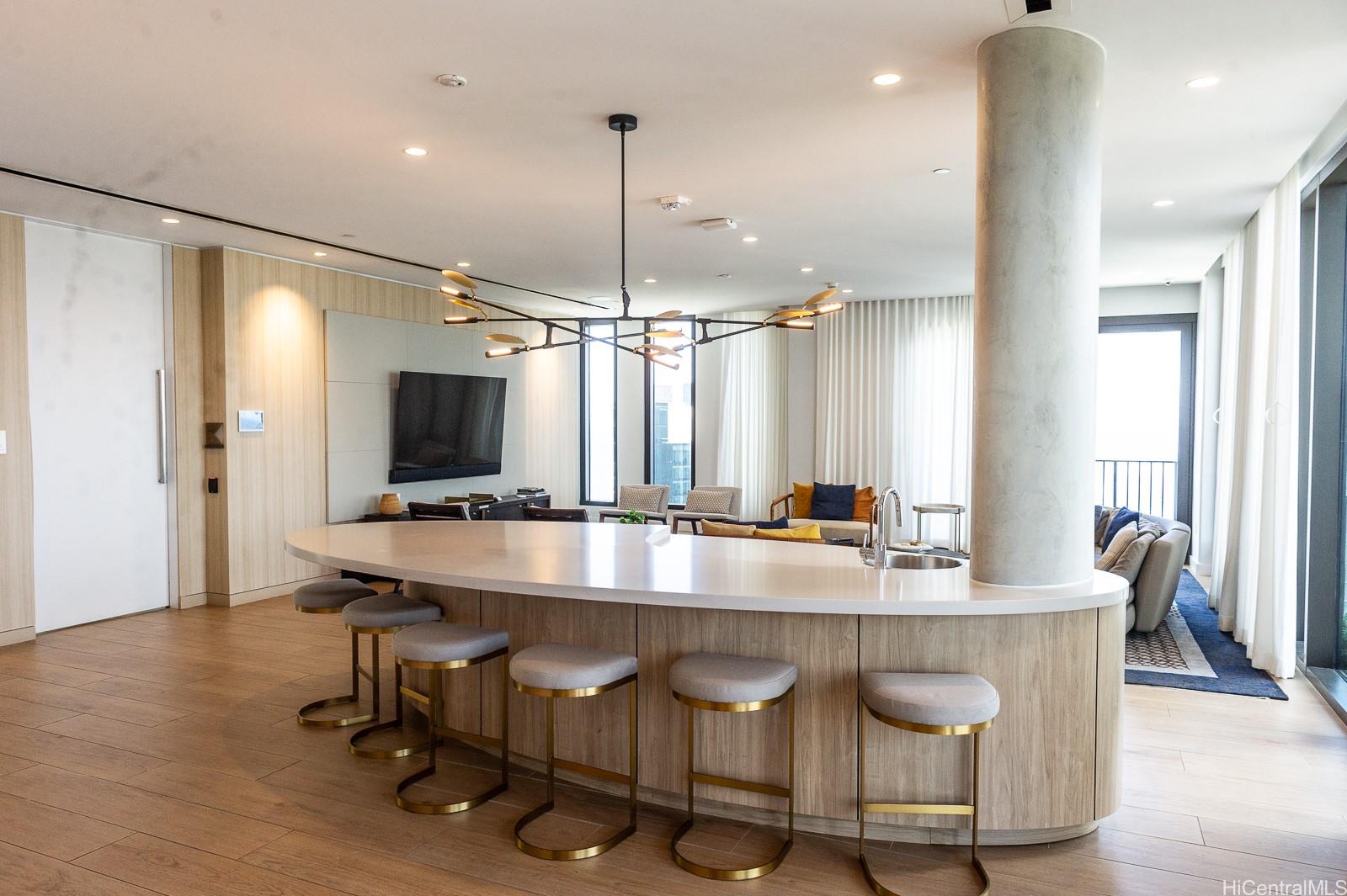 Aalii condo # 606, Honolulu, Hawaii - photo 7 of 13