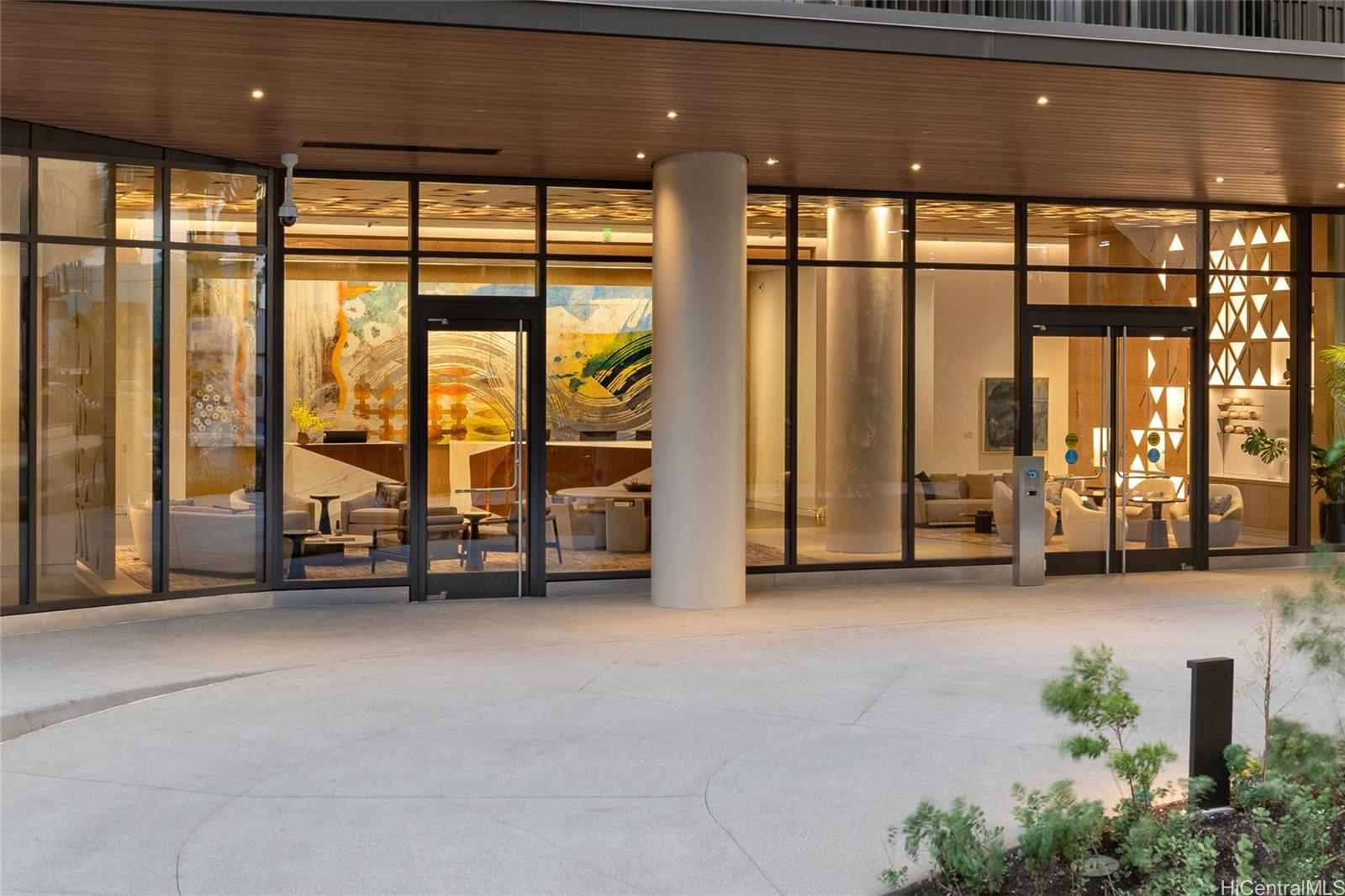 987 Queen St Honolulu - Rental - photo 8 of 23